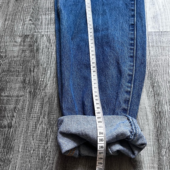 True high-rise jeans. Classic blue. A few times worn. - Picture 7 of 7